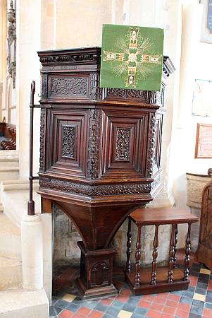 Chipping Camden - The Pulpit